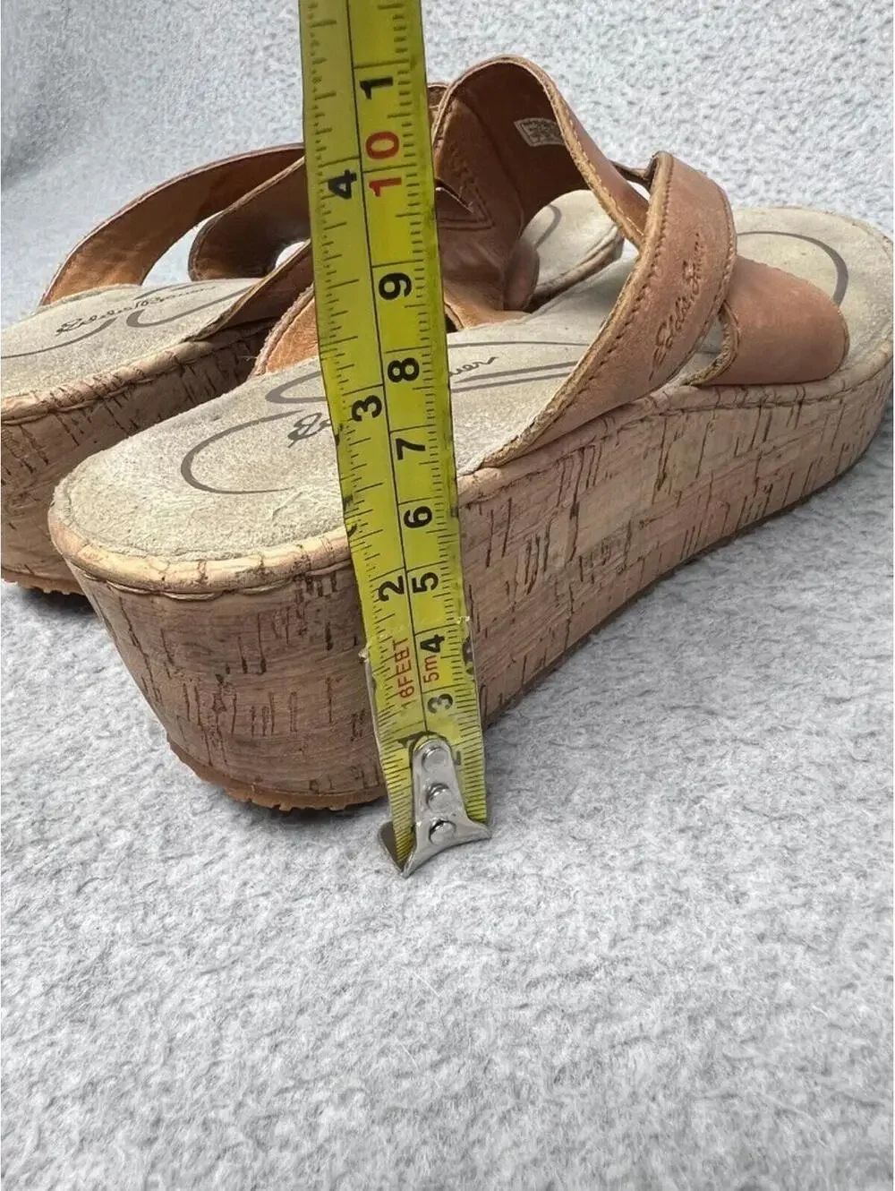 Eddie Bauer Kara Womens 9 Brown Leather Cork Wedge Thong Sandals Platform Shoes
